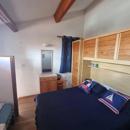 Charmante T3 Avec Piscine, Terrasse Et Parking Pour 6 Personnes à Port Barcarès - Fr-1-81-619