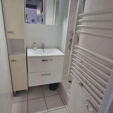 Charmante T3 Avec Piscine, Terrasse Et Parking Pour 6 Personnes A Port Barcares - Fr-1-81-619 Le Barcares